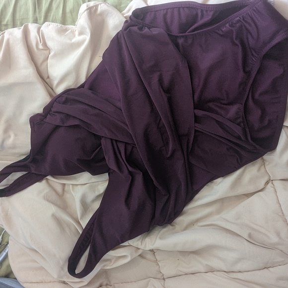 RARE NEW Miraclesuit "Shiraz" Illusionist Burgundy Crossover +Side Mesh w/o tags - Picture 2 of 4
